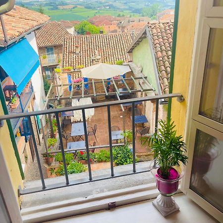 La Gialla Di Via Silvano 12 Monforte D'Alba Ngoại thất bức ảnh