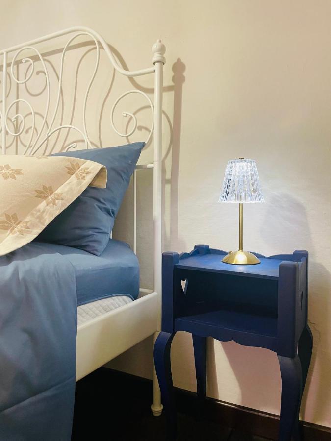 La Gialla Di Via Silvano 12 Monforte D'Alba Ngoại thất bức ảnh